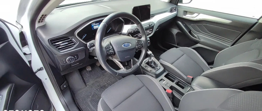 Ford Focus cena 39999 przebieg: 286000, rok produkcji 2019 z Wrocław małe 379